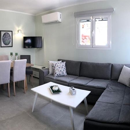 Strelitzia Apartments Karavádhos Dış mekan fotoğraf